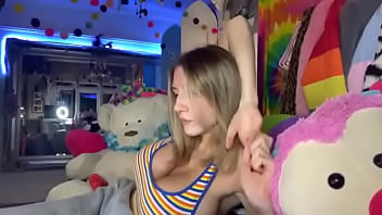 A Loira Mais Perfeita Do Mundo???