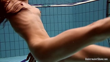 Andrea And Monica But Also Janka Get Horny In The Pool