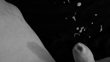 Ejaculation Bien épaisse