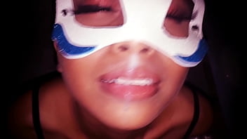 Chupadon De Verga Que Da Mexicana Sexy Y Recibe Gran Descarga De Semen En La Boca