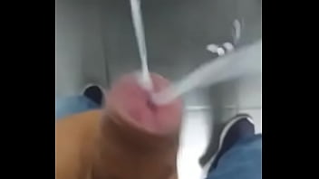 No Aguanto Y Me Vengo En El Baño Del Trabajo