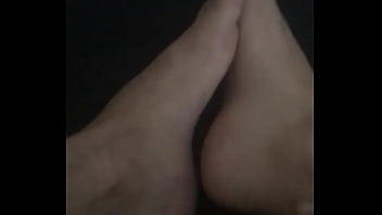 Brincando Com Meus Lindos Pés De Macho - Massagem Nos Pés