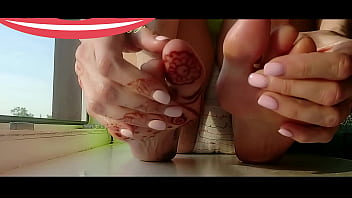 My Sweet Oily Legs And Fingers, I Do A Foot Massage And A Candle With Panties Because I_m Without A Skirt / Foot Feetish Ginnagg