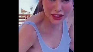 Japinha Pagando Peitinho