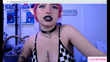 Bored Elf Wants To Play