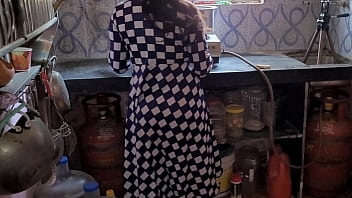 देशी भाभी को देवर ने किचन मे लेकर चोदा - Hardcore-doggystyle-hardsex-desi-anal-sex-role-play-indian-maid-aunty-sex-indian-threesome