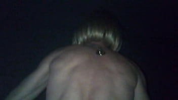 приказал ей спустить трусики и продолжать дальше работать своей сладкой попкой!