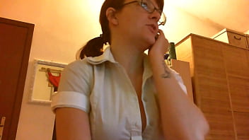 Piedini Saporiti Per La Tua Bella Studentessa Italiana Che Ti Aspetta Per Godere