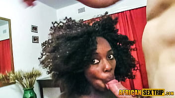 Beautiful Ebony Model Quick Peeks At Cam While Taping Sex Vid