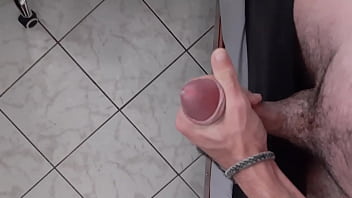 Novinho Gozando Gostoso Depois De Um Dia Com Tesão