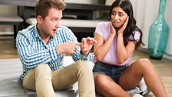 Natural Big Tits Brunette Violet Myers Fucks Her Stepsister' Crush