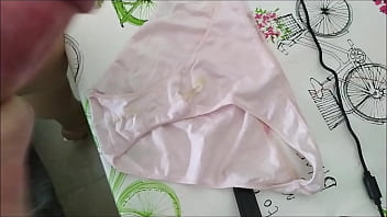 Corrida En Bragas De Mi Mujer 219