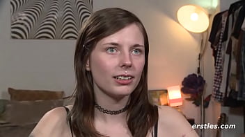 22-jährige Aus Stuttgart Besorgt Es Sich Selber Mit Lieblings-toys