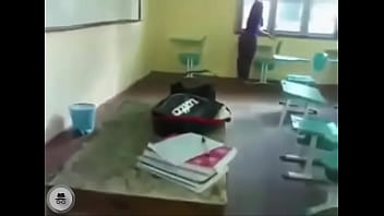 Dando Duro Pra Não Reprovar