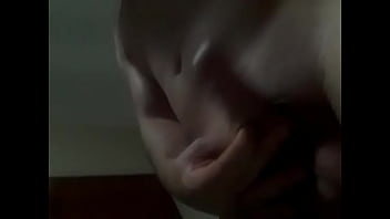 Gostoso Balançando O Peru Molhado