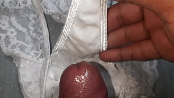 Chorro De Semen En La Tanga Blanca Preferida De Mi Amiga La De La Panocha Rica