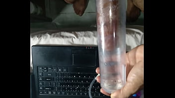 Colocando A Bomba Peniana No Pau