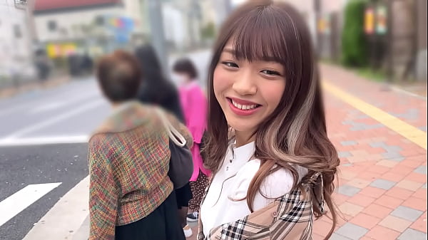 激カワ美巨尻アパレル店員が彼氏以外のチンコと浮気生ハメSEX。露出高めの私服を着こなすモデル顔負けのアパレル店員と浮気デート。彼氏より好きな好きピの為にドスケベ下着まで新調してエロすぎる美巨尻をお披露目。