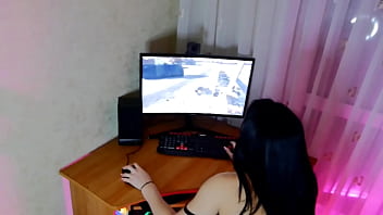 Mientras Ella Jugaba Yo La Mamaba