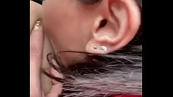 Chica Recibe Oral Mientras Conduce