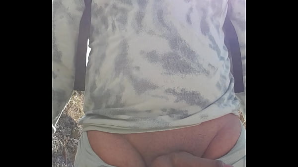 Se Masturba En Público - masturbation, public - Video 1712995