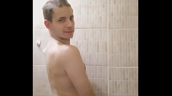 Gergely Molnar - Sexy Poses And Shower