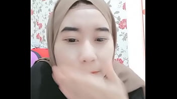 Jilbab, Bugil