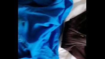 Calzones, Oliendo - Unknown - 2025 - Wild - Show - Video 1465985