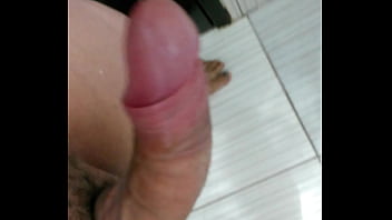 Tesão Louco - gay, amador, duro, pau, soloboy, banheiro - Video 6234332