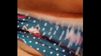 Gostosa-tocandose, Gostosa-de-shortdool-tocandose - Unknown - 2025 - Intense - Scene - Video 1633112