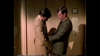 2 Bus. Men In Elevator (vintage Comp)