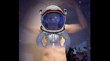 Leon Looking For Easy Earth Girls