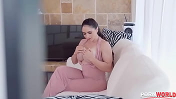 Trainer Works Out Marta La Croft Big Titties And Pussy Fucks Her Sweet Pink Gp1441