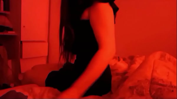 La Madrastra De Mi Amigo Me Seduce Para Tener Sexo