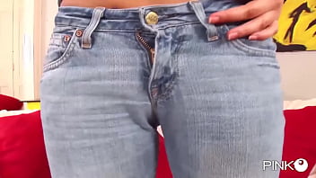 L_iniziazione Di Giuliana Una Teeny Da Sfondare