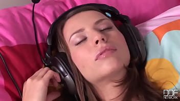 Kinky Sleep Over Cum-fest!