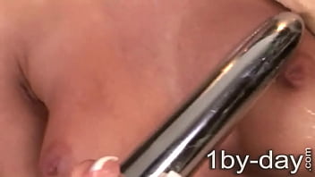 Vibrator Dives Deep In Her Pussy!