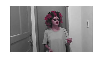 Uma Palhaça Sem Graça com a Gatinha má 03