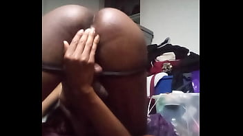 La Nefertiti Perkins Sucking Some Dick