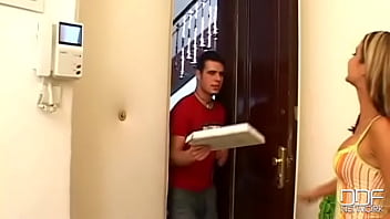 Blowjob For Pizza