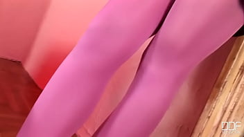 Bountiful Brunette Exhibitionist!