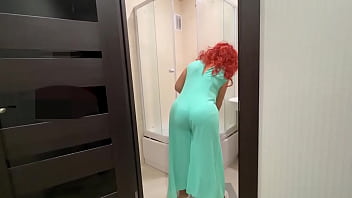 Mom Saw That She Was Being Watched And Undressed When She Wanted Anal Sex