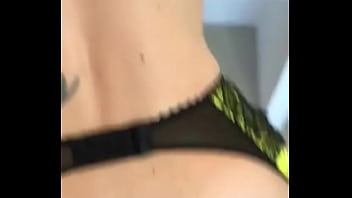 Me Follo A Jasmín En El Camerino