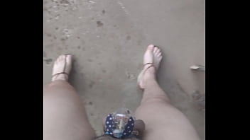 La Zorra Más Puta Caminando Con Candado De Castidad