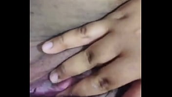 Bbw Esta Caliente Y Se Masturba Dando Un Pequeño Squirter