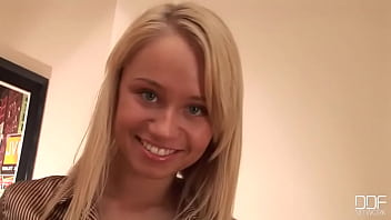 Miller Mauls Her Muffin! [part 1]