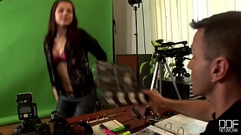 Fantastic Brunette' Hot Blowjob