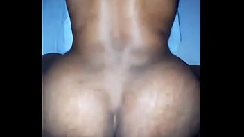 Ela De Quatro Fazendo Todo O Trabalho