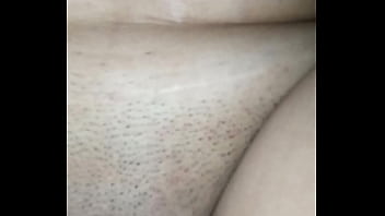 Vuelve la tía por más.