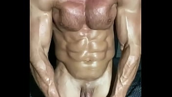 Wowhot Body Reveals Everything And Loves To Nipple Play!